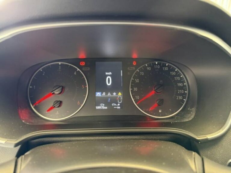 Renault Mégane SOCIETE IV BLUE DCI 115 AIR NAV REVERSIBLE - Image 14 (July 7, 2026)