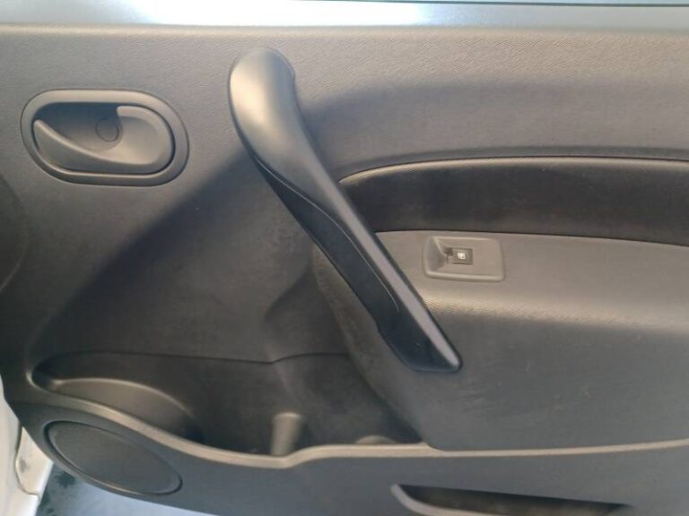 Renault Kangoo Van EXPRESS BLUE DCI 95 GRAND CONFORT - Image 17 (July 7, 2026)