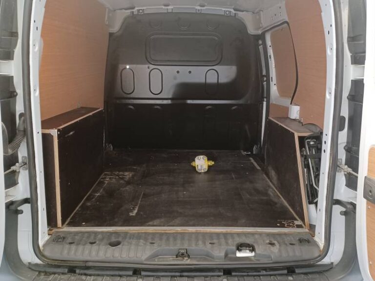 Renault Kangoo Van EXPRESS BLUE DCI 95 GRAND CONFORT - Image 19 (July 7, 2026)