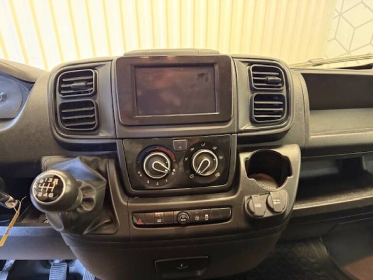 Fiat Ducato (30) FOURGON TOLE 3.3 M H2 H3-POWER 140 CH BUSINESS - Image 12 (July 7, 2026)