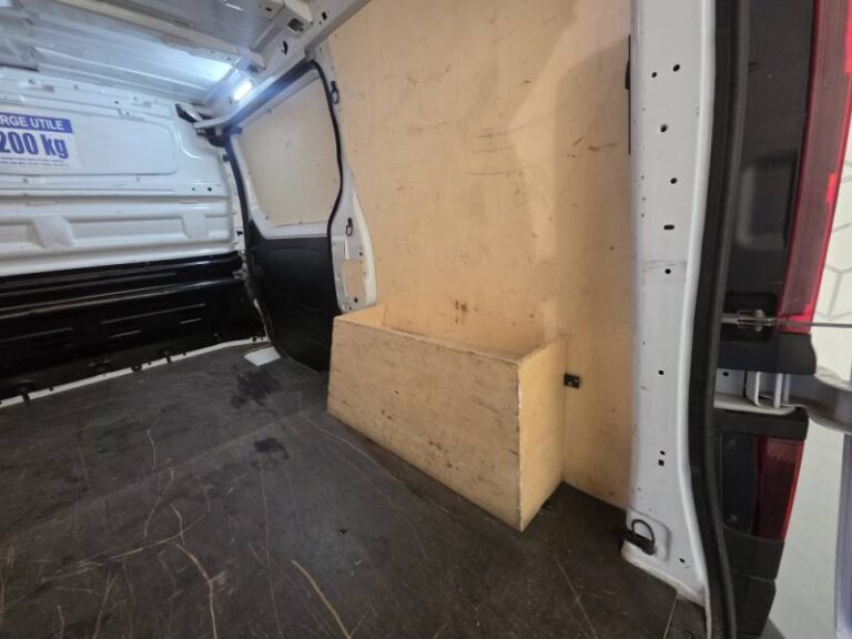 Renault Trafic FGN 3T BLUE DCI 130 GSR2 ADVANCE - Image 19 (July 7, 2026)