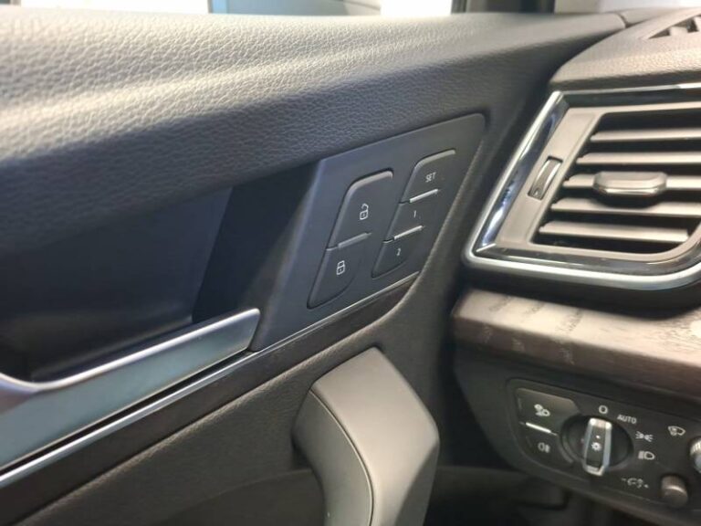 Audi Q5 50 TFSIe 299 S tronic 7 Quattro Avus - Image 19 (July 7, 2026)