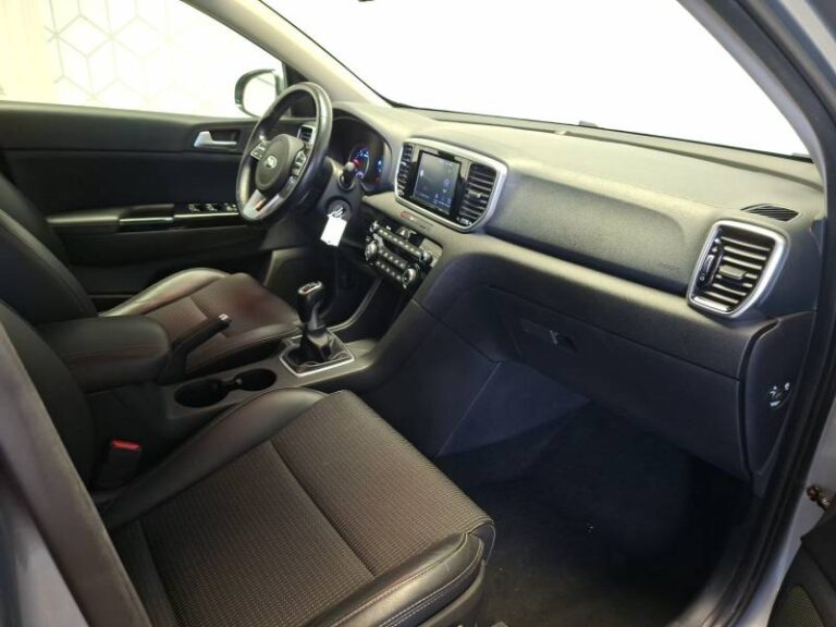 Kia Sportage 1.6 CRDi 115 ISG 4×2 BVM6 Design - Image 09 (July 7, 2026)