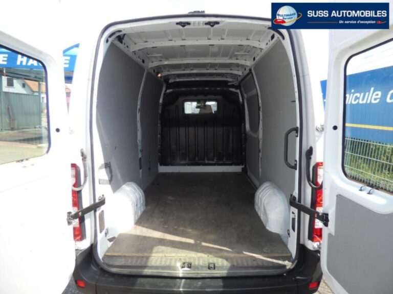 Renault Master FOURGON FGN TRAC F3300 BLUE DCI 135 CH CONFORT - Image 02 (July 7, 2026)
