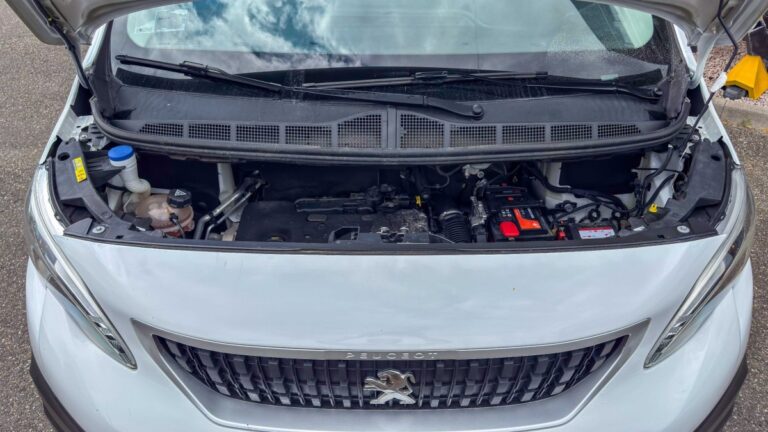 Peugeot Expert III 2.0 BLUEHDI 120 S&S STANDARD PREMIUM - Image 03 (July 7, 2026)