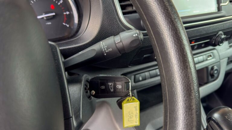 Peugeot Expert III 2.0 BLUEHDI 120 S&S LONG PREMIUM - Image 13 (July 7, 2026)