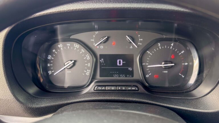 Peugeot Expert III 2.0 BLUEHDI 120 S&S LONG PREMIUM - Image 14 (July 7, 2026)