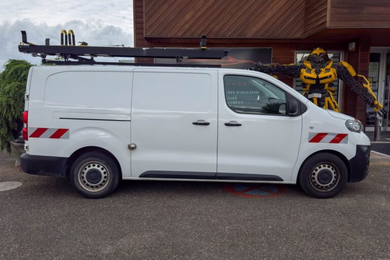 Peugeot Expert III 2.0 BLUEHDI 120 S&S LONG PREMIUM - Image 03 (July 7, 2026)