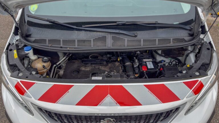 Peugeot Expert III 2.0 BLUEHDI 120 S&S LONG PREMIUM - Image 05 (July 7, 2026)