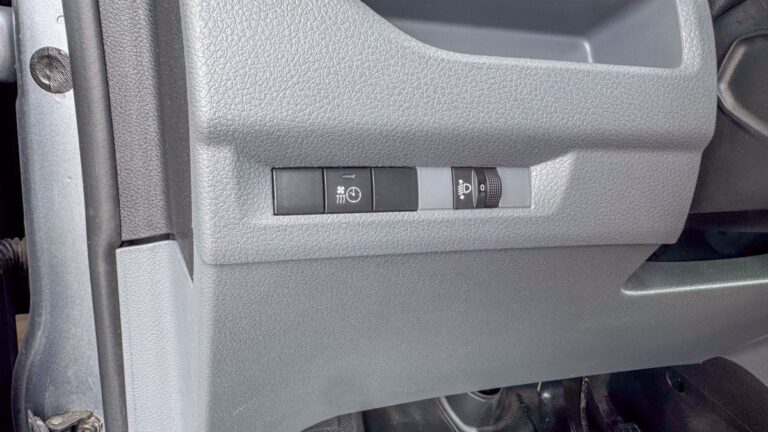 Opel Vivaro Cabine Approfondie III Taille M BlueHDi 145 EAT8 Edition - Image 17 (July 7, 2026)
