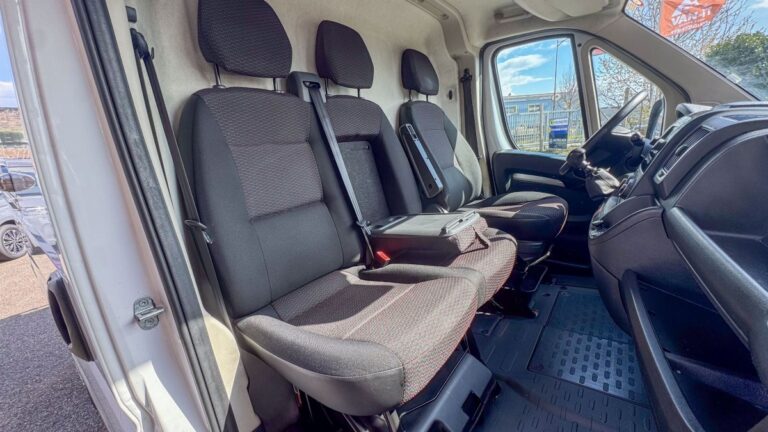 Peugeot Boxer II BlueHDi 140 S&S ASPHALT 333 - Image 19 (July 7, 2026)