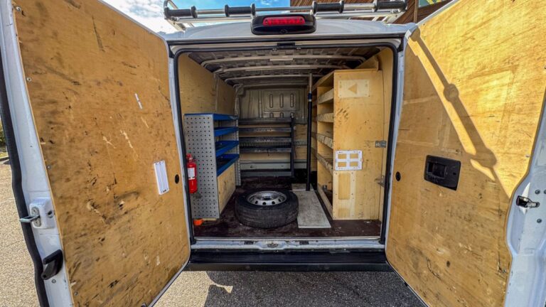 Peugeot Boxer II BlueHDi 140 S&S ASPHALT 333 - Image 06 (July 7, 2026)