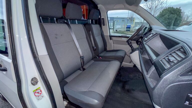 Volkswagen Transporter VI 2.0 TDi 150 4MO Business Line - Image 09 (July 7, 2026)