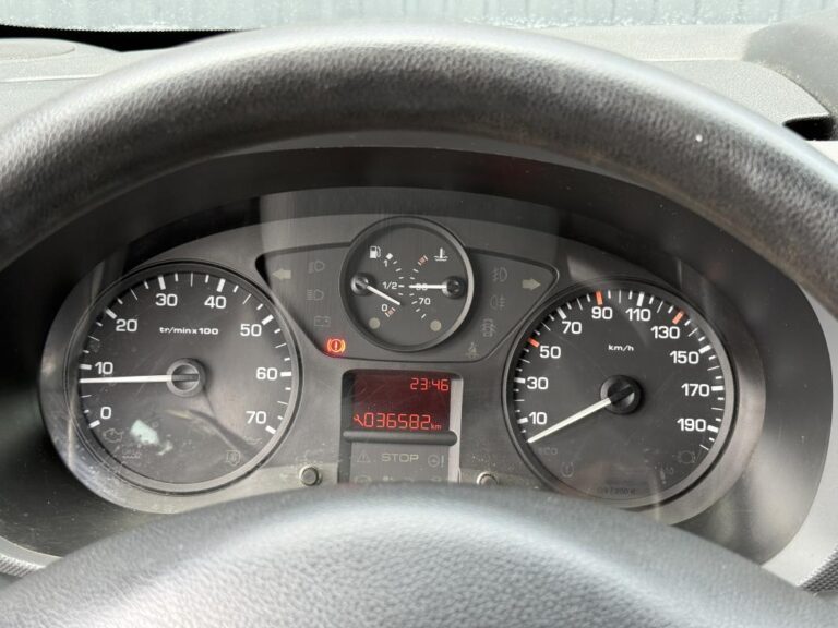 Peugeot Partner LONG CABINE APPROFONDIE 5 PLACES 100CH - Image 14 (July 7, 2026)