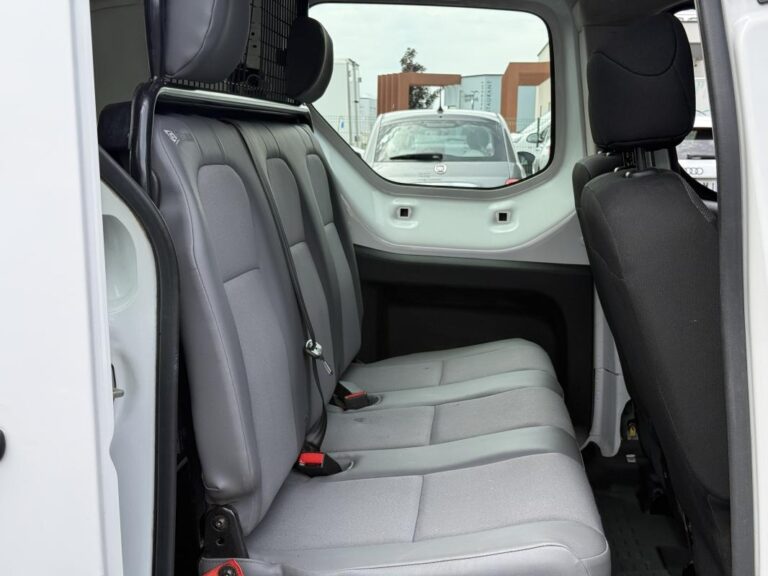 Peugeot Partner LONG CABINE APPROFONDIE 5 PLACES 100CH - Image 17 (July 7, 2026)