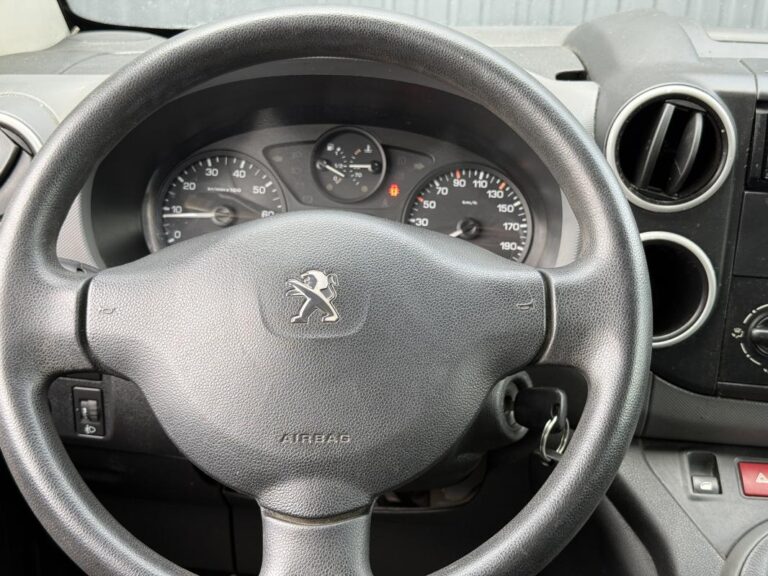 Peugeot Partner LONG CABINE APPROFONDIE 5 PLACES 100CH - Image 07 (July 7, 2026)
