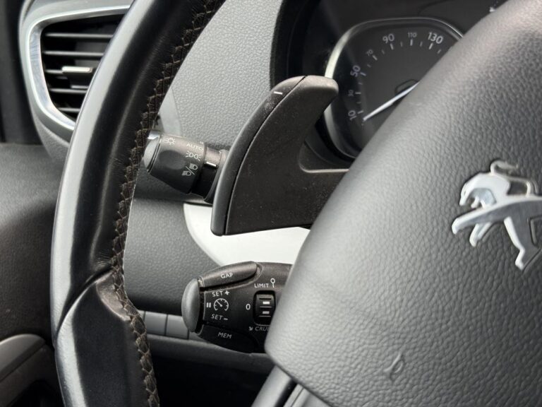 Peugeot Expert 2.0 CABINE APPROFONDIE BLUEHDI 180 S&S EAT8 PACK PREMIUM CONNECT - Image 13 (July 7, 2026)