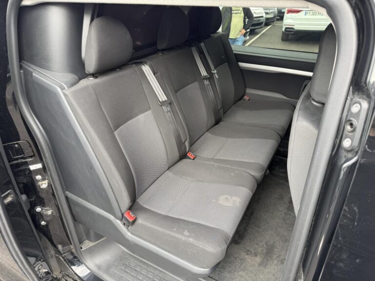 Peugeot Expert 2.0 CABINE APPROFONDIE BLUEHDI 180 S&S EAT8 PACK PREMIUM CONNECT - Image 07 (July 7, 2026)