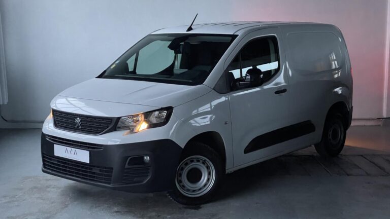 Peugeot Partner STANDARD 650KG BLUEHDI 100CH S&S BVM5 PRO - Image 01 (July 7, 2026)