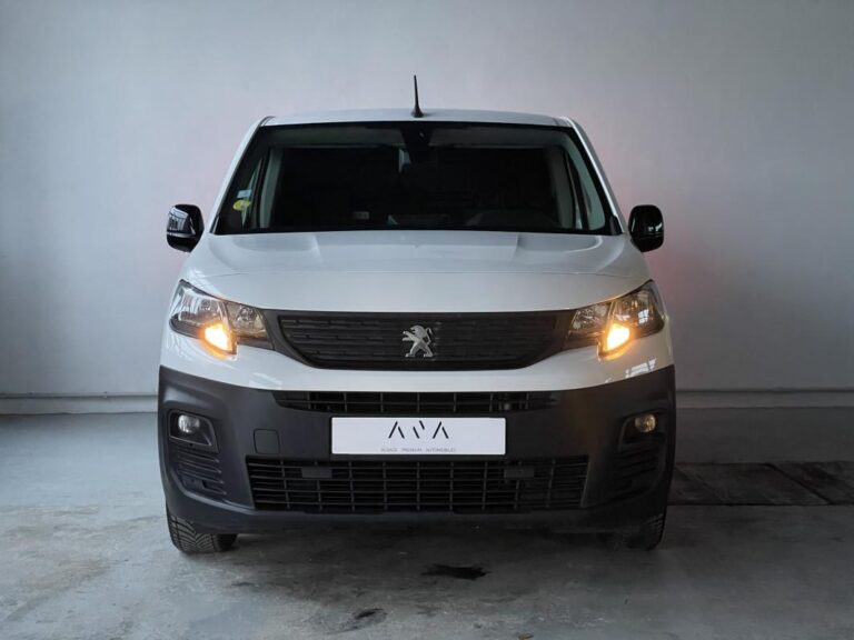 Peugeot Partner STANDARD 650KG BLUEHDI 100CH S&S BVM5 PRO - Image 02 (July 7, 2026)