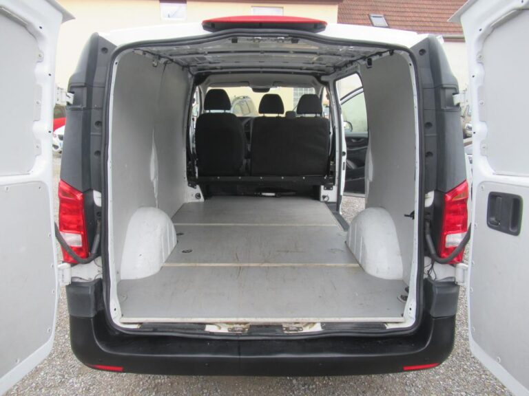 Mercedes Vito 111 CDI 94500 KMS 114 CH TVA RECUPERABLE - Image 11 (July 7, 2026)
