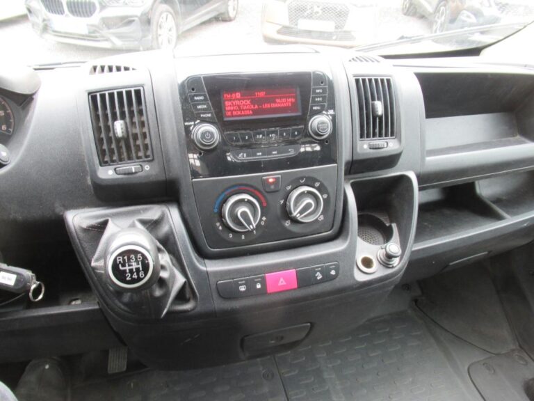 Peugeot Boxer 2.0 HDI 130 CH 1ERE MAIN FRANCE TVA RECUPERABLE - Image 09 (July 7, 2026)