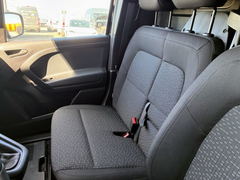 Mercedes Citan 112 CDI Fourgon PRO Standard 116CH 3 PLACES 20750€ - Image 15 (July 7, 2026)