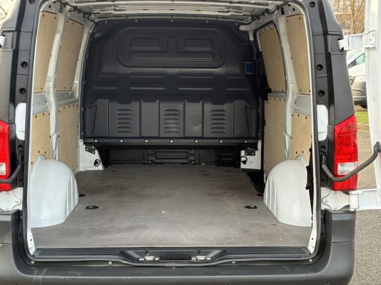 Mercedes Vito 116 CDI Long L2 163CH LED BVA 28900€ HT Garantie - Image 08 (July 7, 2026)