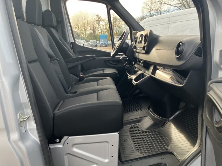 Mercedes Sprinter Ccb 314 CDI Long plateau +coffre 143ch 33000€ HT G - Image 10 (July 7, 2026)