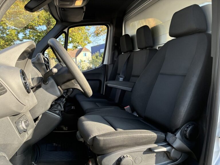 Mercedes Sprinter Ccb 314 CDI Long plateau +coffre 143ch 33000€ HT G - Image 12 (July 7, 2026)