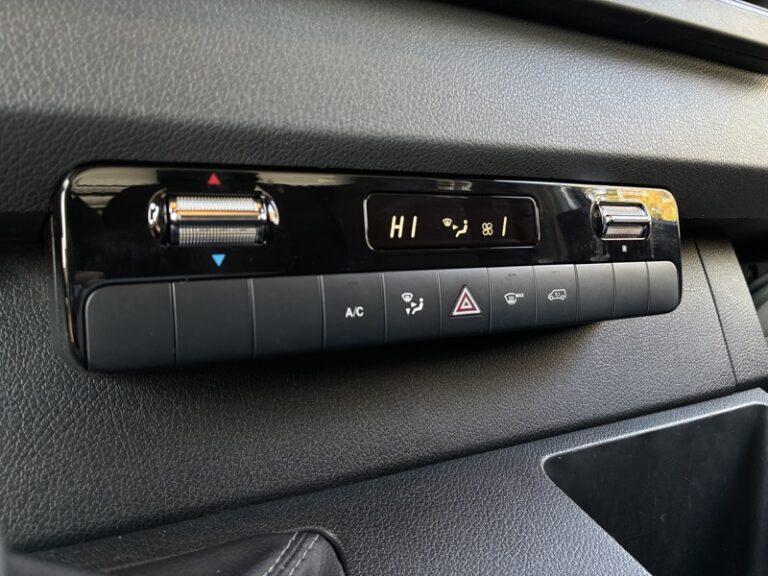 Mercedes Sprinter Ccb 314 CDI Long plateau +coffre 143ch 33000€ HT G - Image 17 (July 7, 2026)