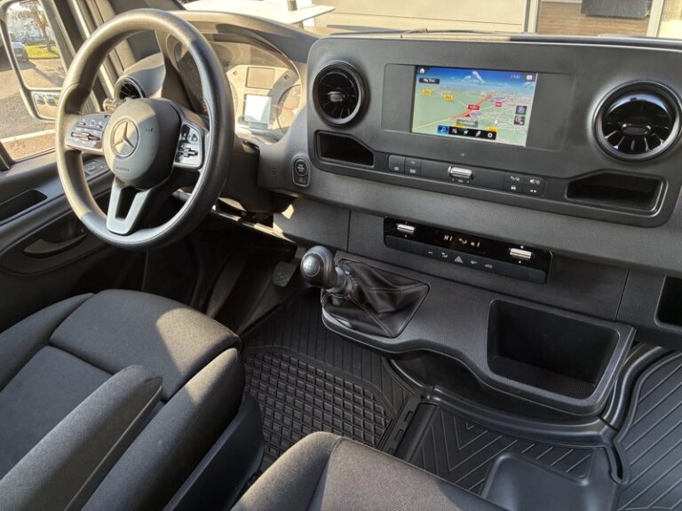 Mercedes Sprinter Ccb 314 CDI Long plateau +coffre 143ch 33000€ HT G - Image 09 (July 7, 2026)