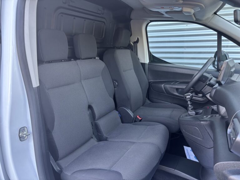 Citroën Berlingo 1.5L 100ch Pack Driver Connect XL 16 490€ HT - Image 18 (July 7, 2026)