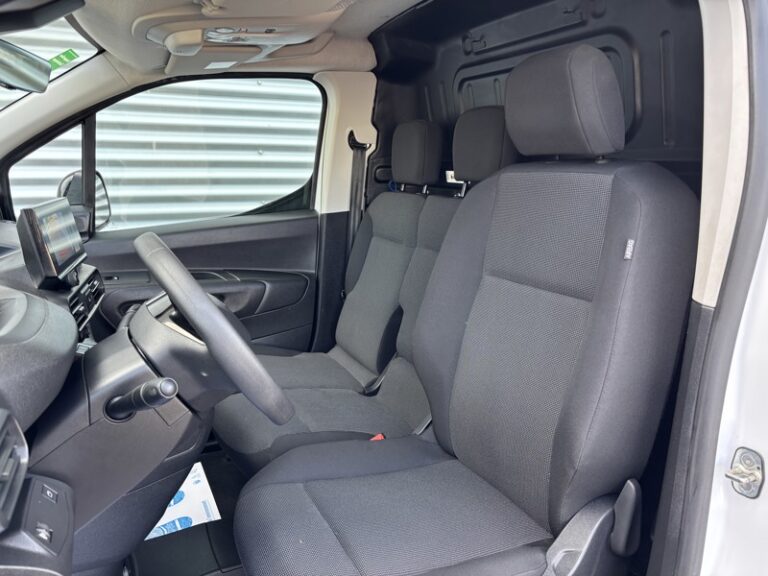 Peugeot Partner 1.5L 100ch XL 950Kg - Image 08 (July 7, 2026)
