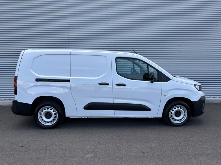 Peugeot Partner 1.5L 100ch XL 950Kg - Image 09 (July 7, 2026)