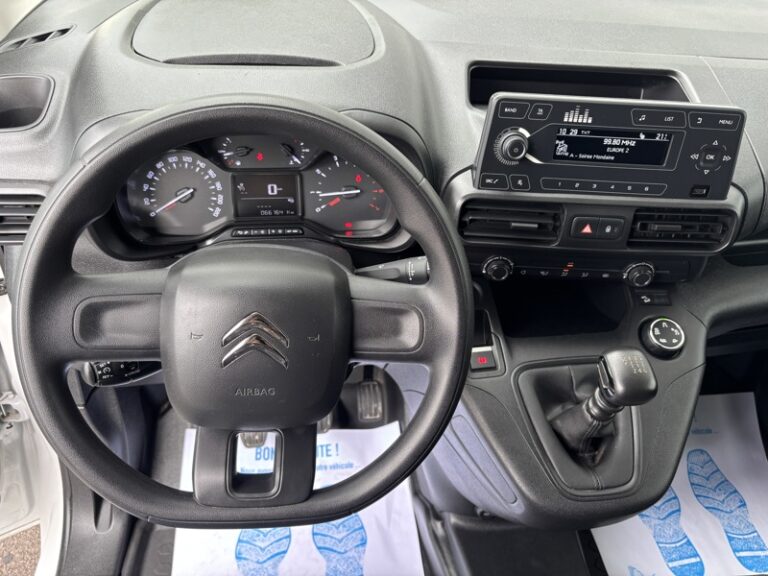 Citroën Berlingo 1.5L 130ch Club M 950Kg - Image 11 (July 7, 2026)