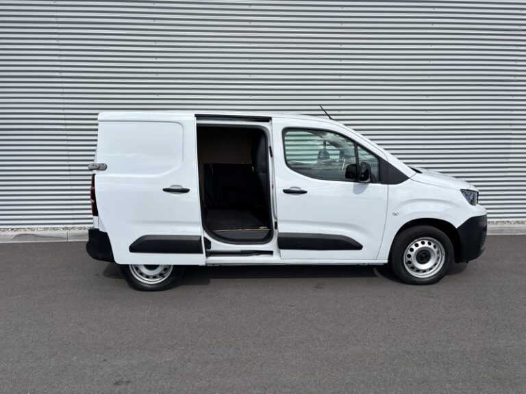 Peugeot Partner 1.5L 130ch EAT8 M 1000Kg Asphalt 16 900€ HT - Image 08 (July 7, 2026)