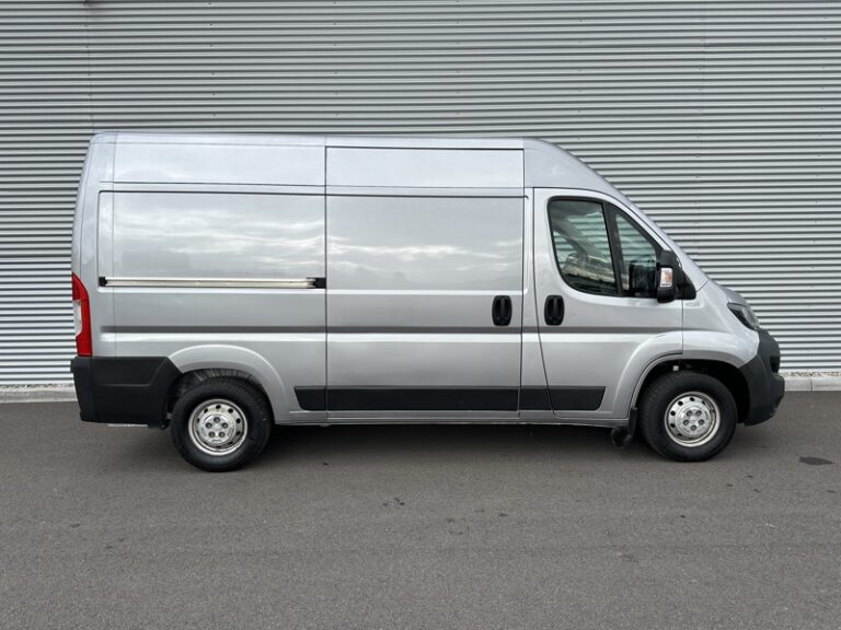 Peugeot Boxer 2.2L 140ch 330 Premium 15 325€ HT - Image 08 (July 7, 2026)