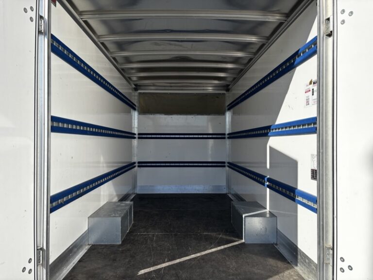 Renault Master Plancher Cabine 20m3 2.3L 145ch Grand Confort 3,5t 21 660€ HT - Image 07 (July 7, 2026)