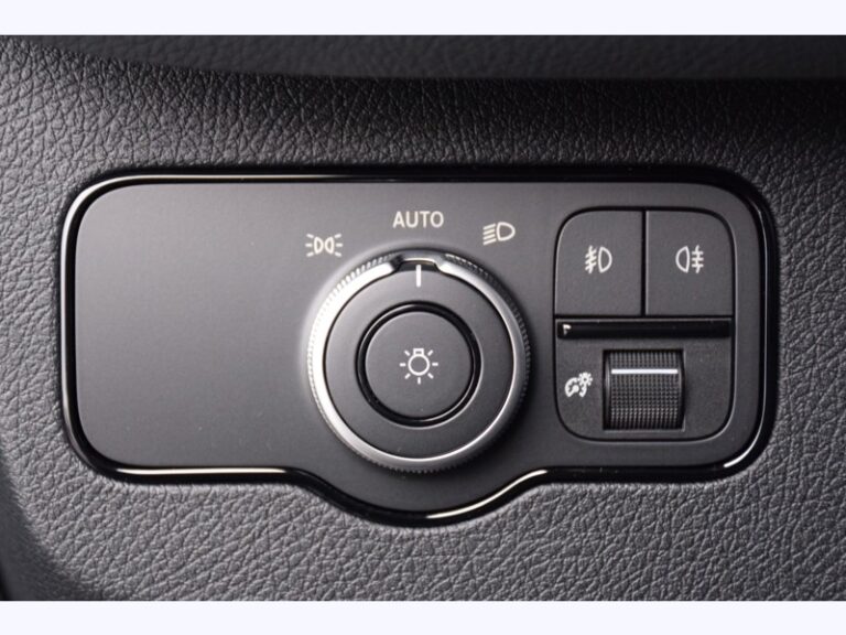 Mercedes Sprinter 319 CDI 37S / – 12m3 54 990€ HT - Image 08 (July 7, 2026)
