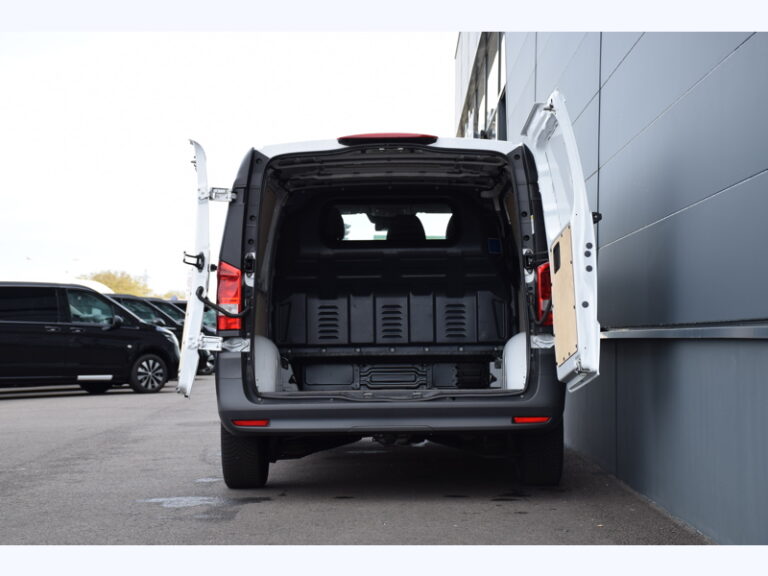 Mercedes Vito Fourgon 116 CDI Long / L2 – 30 490 € HT - Image 06 (July 7, 2026)