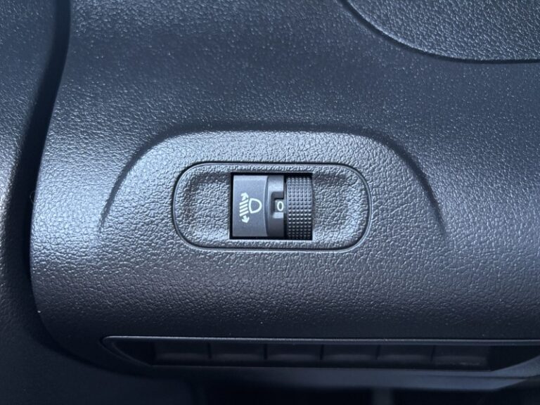 Peugeot Partner 1.5L 100ch XL 950Kg - Image 18 (July 7, 2026)