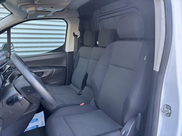 Citroën Berlingo 1.5L 100ch Pack Driver Connect XL 16 490€ HT - Image 09 (July 7, 2026)