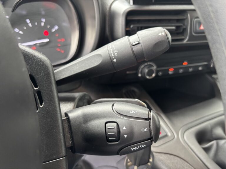 Citroën Berlingo 1.5L 130ch Club XL 950Kg 13 325€ HT - Image 15 (July 7, 2026)