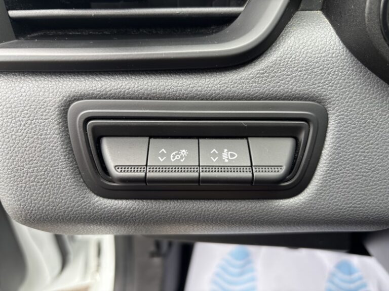 Renault Clio société 1.5L 100ch Air Nav 9 400€ HT - Image 17 (July 7, 2026)