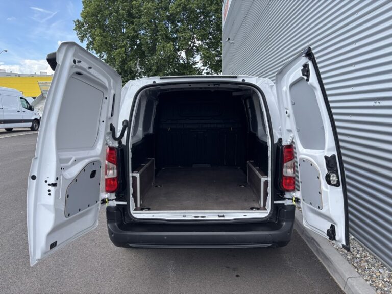 Peugeot Partner 1.5L 100ch Pack Premium Connect XL 950Kg 14 575€ - Image 06 (July 7, 2026)
