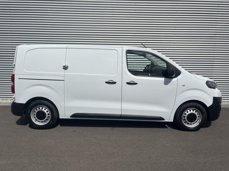Peugeot Expert 1.5L 120ch Asphalt Standard 17 075€ HT - Image 08 (July 7, 2026)