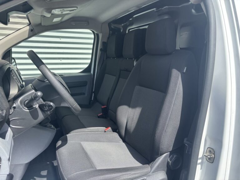 Peugeot Expert 1.5L 120ch Asphalt Standard 14 990€ HT - Image 09 (July 7, 2026)