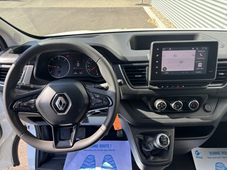 Renault Trafic 2.0L 130ch 3T Grand Confort 18 325€ HT - Image 13 (July 7, 2026)