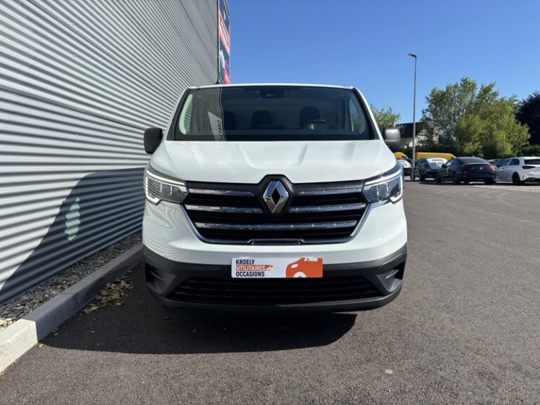 Renault Trafic 2.0L 130ch 3T Grand Confort 18 325€ HT - Image 02 (July 7, 2026)